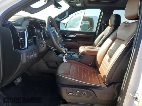 ✅ 2022 GMC Sierra 1500 Denali Ultimate • VIN: 1GTUUHET2NZ559544 • Лот: 80953534. Опубликован ранее на Copart с пробегом 8 606 миль. Бесплатный доступ к архиву аукционных продаж из США и подробный отчёт об истории автомобиля на DreamBid. Изображение 7.