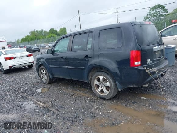 ✅ 2013 Honda Pilot EX-L • VIN: 5FNYF3H54DB019869 • Lot: 42231179. Wystawiony na IAAI z przebiegiem 139 099 mil. Bezpłatny archiwum sprzedaży aukcyjnych z USA i szczegółowy raport historii pojazdu na DreamBid. Zdjęcie 3.
