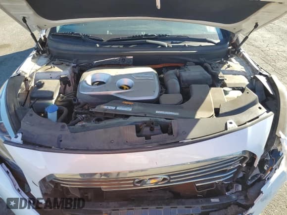 ✅ 2016 Hyundai Sonata • VIN: KMHE14L20GA030896 • Лот: 74305143. Опубликован ранее на Copart с пробегом 83 436 миль. Бесплатный доступ к архиву аукционных продаж из США и подробный отчёт об истории автомобиля на DreamBid. Изображение 13.