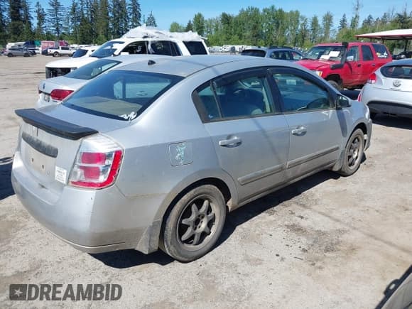 ✅ 2012 Nissan Sentra SR • VIN: 3N1AB6AP6CL692546 • Лот: 42203024. Опубликован ранее на IAAI с пробегом 207 825 миль. Бесплатный доступ к архиву аукционных продаж из США и подробный отчёт об истории автомобиля на DreamBid. Изображение 4.