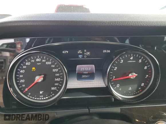 ✅ 2019 Mercedes-Benz E 450 • VIN: WDDZH6JB3KA561931 • Lot: 48417825. Listed on Copart with 38,561 mi. Free auction sales archive from the USA and detailed vehicle history report at DreamBid. Image 9.