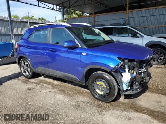 ✅ 2025 Hyundai Venue SEL • VIN: KMHRC8A36SU350701 • Lot: 58740005. Listed on Copart with 8,185 mi. Free auction sales archive from the USA and detailed vehicle history report at DreamBid. Image 4.