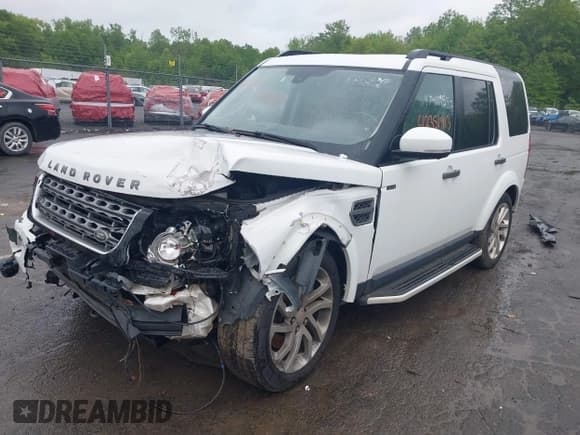 ✅ 2016 Land Rover LR4 HSE • VIN: SALAG2V65GA827367 • Lot: 42351913. Listed on IAAI with 108,481 mi. Free auction sales archive from the USA and detailed vehicle history report at DreamBid. Image 2.