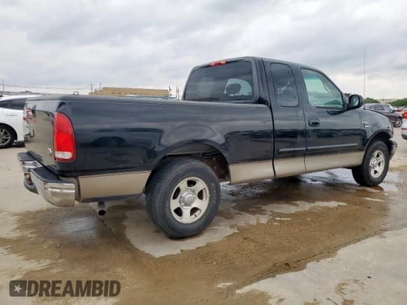 ✅ 2002 Ford F-150 XL • VIN: 1FTRX17W62KB68140 • Lot: 54826645. Listed on Copart with 259,227 mi. Free auction sales archive from the USA and detailed vehicle history report at DreamBid. Image 3.