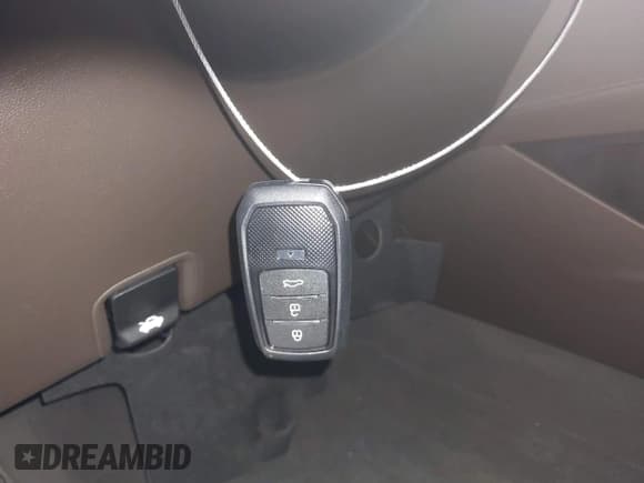 ✅ 2021 Cadillac Escalade Sport • VIN: 1GYS4FKL8MR200420 • Лот: 41628909. Опубликован ранее на IAAI с пробегом Не указан. Бесплатный доступ к архиву аукционных продаж из США и подробный отчёт об истории автомобиля на DreamBid. Изображение 11.