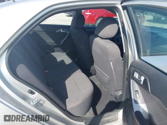 ✅ 2010 Kia Forte SX • VIN: KNAFW4A34A5116442 • Lot: 42202552. Listed on IAAI with 133,303 mi. Free auction sales archive from the USA and detailed vehicle history report at DreamBid. Image 8.