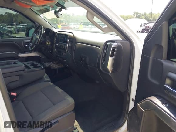 ✅ 2019 Chevrolet Silverado 1500 LT • VIN: 2GCRCPEC1K1108399 • Lot: 42600366. Wystawiony na IAAI z przebiegiem 81 617 mil. Bezpłatny archiwum sprzedaży aukcyjnych z USA i szczegółowy raport historii pojazdu na DreamBid. Zdjęcie 5.