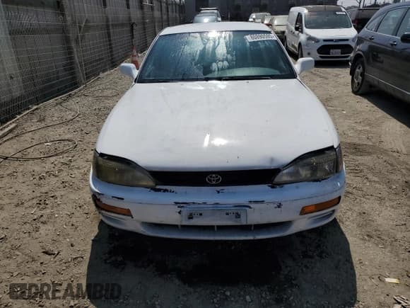 ✅ 1995 Toyota Camry LE • VIN: JT2GK12E3S0081465 • Lot: 80890595. Wystawiony na Copart z przebiegiem 105 832 mil. Bezpłatny archiwum sprzedaży aukcyjnych z USA i szczegółowy raport historii pojazdu na DreamBid. Zdjęcie 5.