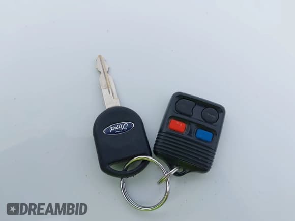 ✅ 2003 Ford Expedition Eddie Bauer • VIN: 1FMFU18L33LC34859 • Лот: 41681166. Опубликован ранее на IAAI с пробегом 200 210 миль. Бесплатный доступ к архиву аукционных продаж из США и подробный отчёт об истории автомобиля на DreamBid. Изображение 11.