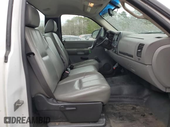 ✅ 2007 Chevrolet Silverado 2500HD Work Truck • VIN: 1GCHC24K27E577109 • Лот: 85469914. Опубликован ранее на Copart с пробегом 54 675 миль. Бесплатный доступ к архиву аукционных продаж из США и подробный отчёт об истории автомобиля на DreamBid. Изображение 10.