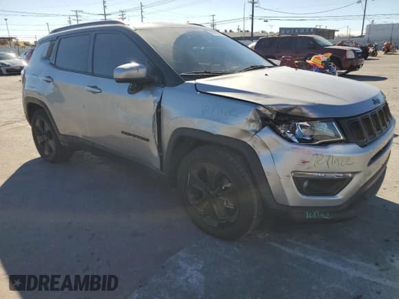 ✅ 2019 Jeep Compass Latitude • VIN: 3C4NJCBB5KT614941 • Лот: 86916084. Опубликован ранее на Copart с пробегом 80 884 миль. Бесплатный доступ к архиву аукционных продаж из США и подробный отчёт об истории автомобиля на DreamBid. Изображение 4.