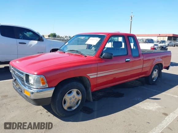 ✅ 1994 Toyota Pickup DX • VIN: JT4RN93P0R5104350 • Лот: 43607774. Опубликован ранее на IAAI с пробегом 140 938 миль. Бесплатный доступ к архиву аукционных продаж из США и подробный отчёт об истории автомобиля на DreamBid. Изображение 2.