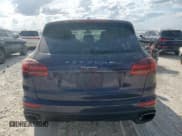 ✅ 2018 Porsche Cayenne • VIN: WP1AA2A25JKA01159 • Lot: 84397175. Wystawiony na Copart z przebiegiem 65 329 mil. Bezpłatny archiwum sprzedaży aukcyjnych z USA i szczegółowy raport historii pojazdu na DreamBid. Zdjęcie 6.