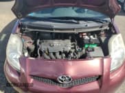 ✅ 2009 Toyota Yaris • VIN: JTDJT903595248240 • Lot: 81689085. Wystawiony na Copart z przebiegiem 139 792 mil. Bezpłatny archiwum sprzedaży aukcyjnych z USA i szczegółowy raport historii pojazdu na DreamBid. Zdjęcie 11.