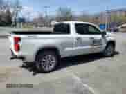 2021 Chevrolet Silverado 1500 Custom z VIN 1GCRYBEHXMZ115135, wystawiony jako Copart lot #54670185 z przebiegiem 32 849 mil mil oraz Szkoda całkowita • Salvage title. Historia ofert i sprzedaży dostępna na DreamBid. Obrazek 3.