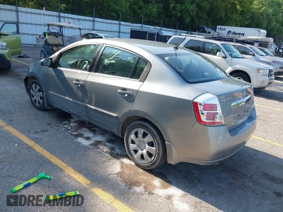 ✅ 2010 Nissan Sentra SR • VIN: 3N1AB6AP3AL614108 • Lot: 42643228. Wystawiony na IAAI z przebiegiem 155 853 mil. Bezpłatny archiwum sprzedaży aukcyjnych z USA i szczegółowy raport historii pojazdu na DreamBid. Zdjęcie 3.