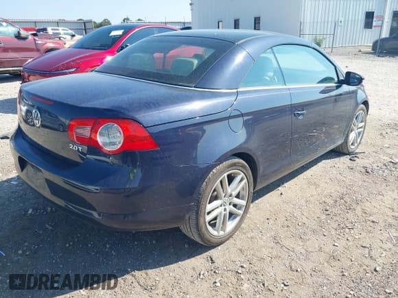 ✅ 2009 Volkswagen Eos Lux • VIN: WVWFA71F59V003236 • Lot: 42970385. Wystawiony na IAAI z przebiegiem 158 610 mil. Bezpłatny archiwum sprzedaży aukcyjnych z USA i szczegółowy raport historii pojazdu na DreamBid. Zdjęcie 4.