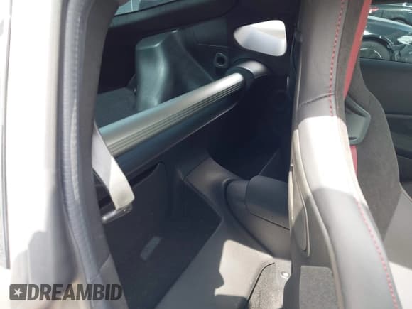 ✅ 2024 Nissan Z Nismo • VIN: JN1BZ4CH7RM360818 • Lot: 42733312. Listed on IAAI with 3,306 mi. Free auction sales archive from the USA and detailed vehicle history report at DreamBid. Image 8.