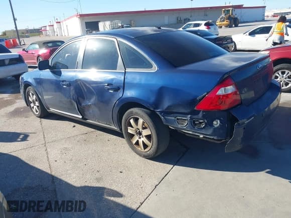 ✅ 2007 Ford Five Hundred SEL • VIN: 1FAHP241X7G157720 • Lot: 43576251. Wystawiony na IAAI z przebiegiem 187 586 mil. Bezpłatny archiwum sprzedaży aukcyjnych z USA i szczegółowy raport historii pojazdu na DreamBid. Zdjęcie 3.