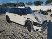 ✅ 2017 MINI Clubman Cooper • VIN: WMWLN5C58H2E32211 • Lot: 69659435. Wystawiony na Copart z przebiegiem 45 175 mil. Bezpłatny archiwum sprzedaży aukcyjnych z USA i szczegółowy raport historii pojazdu na DreamBid. Zdjęcie 4.
