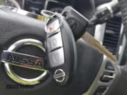 ✅ 2017 Nissan Titan SV • VIN: 1N6AA1C50HN562801 • Lot: 42702143. Wystawiony na IAAI z przebiegiem 90 233 mil. Bezpłatny archiwum sprzedaży aukcyjnych z USA i szczegółowy raport historii pojazdu na DreamBid. Zdjęcie 11.