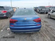 ✅ 2017 Volkswagen Passat R-Line • VIN: 1VWDT7A39HC014576 • Лот: 43684629. Опубликован ранее на IAAI с пробегом 151 457 миль. Бесплатный доступ к архиву аукционных продаж из США и подробный отчёт об истории автомобиля на DreamBid. Изображение 16.