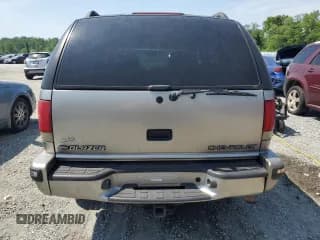 ✅ 1999 Chevrolet Blazer Trailblazer • VIN: 1GNDT13W1X2169254 • Lot: 55021105. Wystawiony na Copart z przebiegiem 158 169 mil. Bezpłatny archiwum sprzedaży aukcyjnych z USA i szczegółowy raport historii pojazdu na DreamBid. Zdjęcie 6.