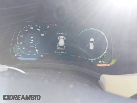 2022 Hyundai Palisade Calligraphy z VIN KM8R74HE0NU401635, wystawiony jako IAAI lot #43248516 z przebiegiem 18 784 mil mil oraz . Historia ofert i sprzedaży dostępna na DreamBid. Obrazek 7.