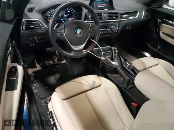 ✅ 2021 BMW 2 Series 230i xDrive • VIN: WBA2J3C07M7H38474 • Lot: 45351335. Listed on Copart with 11,168 mi. Free auction sales archive from the USA and detailed vehicle history report at DreamBid. Image 8.