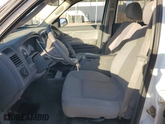 2006 Dodge Dakota SLT с VIN 1D7HE48N46S502721, выставлен на аукционе Copart как лот 77704414 с пробегом 195 514 миль миль и Списание • Salvage title. История ставок и продаж доступна на DreamBid. Изображение 7.