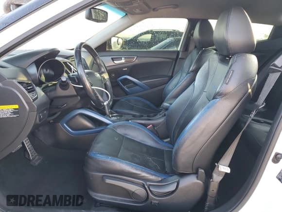 ✅ 2013 Hyundai Veloster Turbo • VIN: KMHTC6AE0DU123230 • Lot: 89217225. Wystawiony na Copart z przebiegiem 109 459 mil. Bezpłatny archiwum sprzedaży aukcyjnych z USA i szczegółowy raport historii pojazdu na DreamBid. Zdjęcie 7.