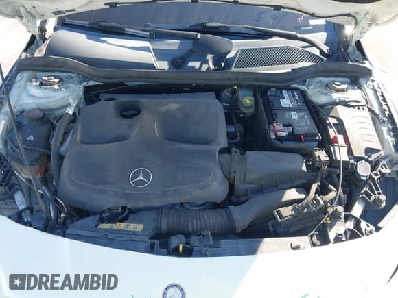 ✅ 2015 Mercedes-Benz CLA 250 • VIN: WDDSJ4EB4FN226941 • Lot: 43708611. Wystawiony na IAAI z przebiegiem 136 256 mil. Bezpłatny archiwum sprzedaży aukcyjnych z USA i szczegółowy raport historii pojazdu na DreamBid. Zdjęcie 10.