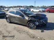 ✅ 2015 Mazda 3 i Touring • VIN: JM1BM1L71F1250166 • Лот: 93117925. Опубликован ранее на Copart с пробегом 137 332 миль. Бесплатный доступ к архиву аукционных продаж из США и подробный отчёт об истории автомобиля на DreamBid. Изображение 4.
