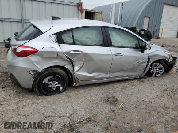 ✅ 2019 Chevrolet Cruze LS • VIN: 3G1BC6SM0KS604610 • Lot: 44205213. Listed on Copart with 19,879 mi. Free auction sales archive from the USA and detailed vehicle history report at DreamBid. Image 3.