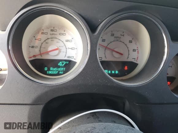 ✅ 2011 Dodge Challenger R/T • VIN: 2B3CJ5DT8BH604715 • Lot: 77253944. Wystawiony na Copart z przebiegiem 130 207 mil. Bezpłatny archiwum sprzedaży aukcyjnych z USA i szczegółowy raport historii pojazdu na DreamBid. Zdjęcie 9.