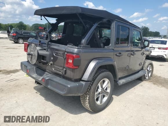 ✅ 2018 Jeep Wrangler Unlimited Sahara • VIN: 1C4HJXEG1JW251235 • Лот: 59182514. Опубликован ранее на Copart с пробегом 84 471 миль. Бесплатный доступ к архиву аукционных продаж из США и подробный отчёт об истории автомобиля на DreamBid. Изображение 3.