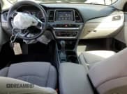 ✅ 2018 Hyundai Sonata Limited • VIN: 5NPE34AF0JH612484 • Lot: 43501873. Listed on Copart with 41,779 mi. Free auction sales archive from the USA and detailed vehicle history report at DreamBid. Image 8.