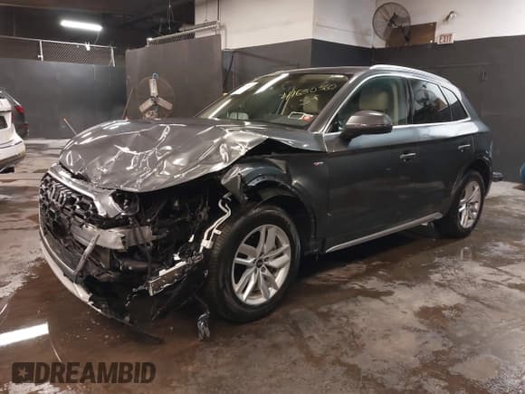 ✅ 2022 Audi Q5 S line Premium • VIN: WA1GAAFY8N2081365 • Lot: 41630360. Listed on IAAI with 21,134 mi. Free auction sales archive from the USA and detailed vehicle history report at DreamBid. Image 17.