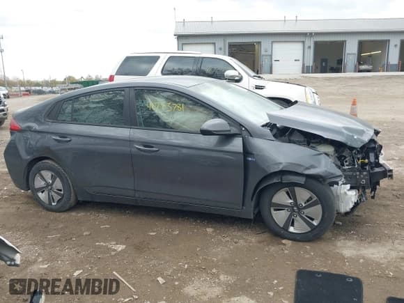 ✅ 2019 Hyundai Ioniq Blue • VIN: KMHC65LC4KU168374 • Lot: 40783781. Wystawiony na IAAI z przebiegiem 97 000 mil. Bezpłatny archiwum sprzedaży aukcyjnych z USA i szczegółowy raport historii pojazdu na DreamBid. Zdjęcie 13.