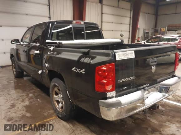 2005 Dodge Dakota ST с VIN 1D7HW28K05S305504, выставлен на аукционе IAAI как лот 41383474 с пробегом 130 079 миль миль и . История ставок и продаж доступна на DreamBid. Изображение 3.