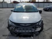 ✅ 2023 Chrysler Voyager LX • VIN: 2C4RC1CG1PR515991 • Лот: 80330515. Опубликован ранее на Copart с пробегом 69 917 миль. Бесплатный доступ к архиву аукционных продаж из США и подробный отчёт об истории автомобиля на DreamBid. Изображение 5.