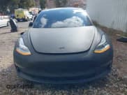 ✅ 2019 Tesla Model 3 Long Range • VIN: 5YJ3E1EB4KF384982 • Lot: 43300147. Wystawiony na IAAI z przebiegiem 67 472 mil. Bezpłatny archiwum sprzedaży aukcyjnych z USA i szczegółowy raport historii pojazdu na DreamBid. Zdjęcie 13.