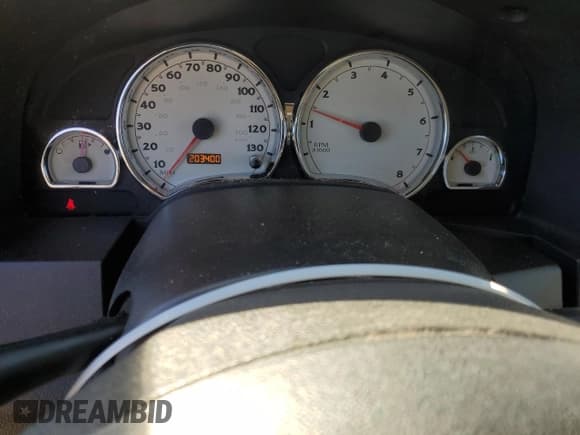 ✅ 2006 Saturn VUE • VIN: 5GZCZ33D86S863174 • Lot: 87386584. Wystawiony na Copart z przebiegiem 203 400 mil. Bezpłatny archiwum sprzedaży aukcyjnych z USA i szczegółowy raport historii pojazdu na DreamBid. Zdjęcie 9.