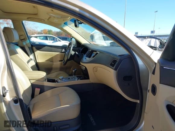 ✅ 2009 Hyundai Genesis • VIN: KMHGC46E69U026572 • Лот: 43604198. Опубликован ранее на IAAI с пробегом 287 213 миль. Бесплатный доступ к архиву аукционных продаж из США и подробный отчёт об истории автомобиля на DreamBid. Изображение 5.