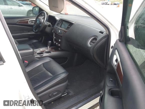 ✅ 2014 Nissan Pathfinder Platinum • VIN: 5N1AR2MNXEC715767 • Лот: 43455815. Опубликован ранее на IAAI с пробегом 213 659 миль. Бесплатный доступ к архиву аукционных продаж из США и подробный отчёт об истории автомобиля на DreamBid. Изображение 5.