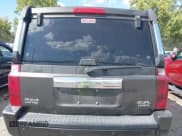 ✅ 2006 Jeep Commander Limited • VIN: 1J8HG58266C276295 • Лот: 43190518. Опубликован ранее на IAAI с пробегом 152 539 миль. Бесплатный доступ к архиву аукционных продаж из США и подробный отчёт об истории автомобиля на DreamBid. Изображение 16.