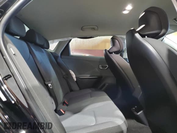 ✅ 2025 Kia K4 LXS • VIN: 3KPFT4DE0SE134001 • Lot: 85283575. Wystawiony na Copart z przebiegiem 2 550 mil. Bezpłatny archiwum sprzedaży aukcyjnych z USA i szczegółowy raport historii pojazdu na DreamBid. Zdjęcie 10.