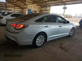 ✅ 2016 Hyundai Sonata SE • VIN: KMHE24L12GA015160 • Лот: 90127445. Опубликован ранее на Copart с пробегом 183 011 миль. Бесплатный доступ к архиву аукционных продаж из США и подробный отчёт об истории автомобиля на DreamBid. Изображение 3.