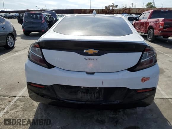 ✅ 2018 Chevrolet Volt Premier • VIN: 1G1RD6S58JU117609 • Lot: 42346894. Wystawiony na Copart z przebiegiem 85 416 mil. Bezpłatny archiwum sprzedaży aukcyjnych z USA i szczegółowy raport historii pojazdu na DreamBid. Zdjęcie 6.