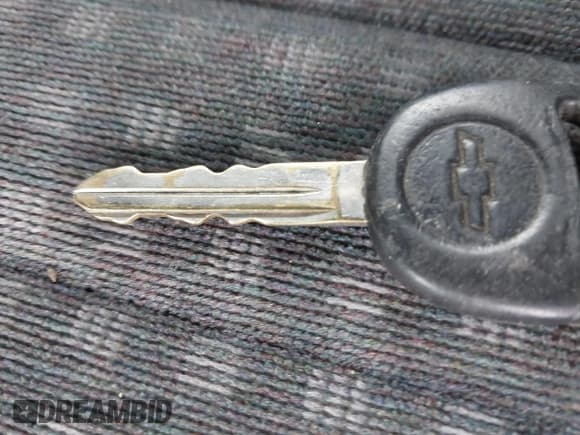 ✅ 2001 Chevrolet S-10 • VIN: 1GCCS195118191068 • Лот: 41707074. Опубликован ранее на IAAI с пробегом 116 722 миль. Бесплатный доступ к архиву аукционных продаж из США и подробный отчёт об истории автомобиля на DreamBid. Изображение 11.